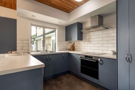 Photo of property in 69 Bower Avenue, New Brighton, Christchurch, 8083