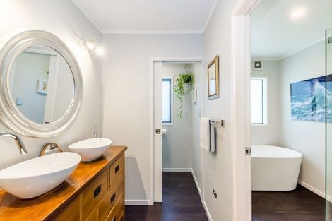 Photo of property in 48 Tutere Street, Waikanae Beach, Waikanae, 5036