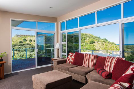 Photo of property in 30 Sirrah Street, Okitu, Gisborne, 4010