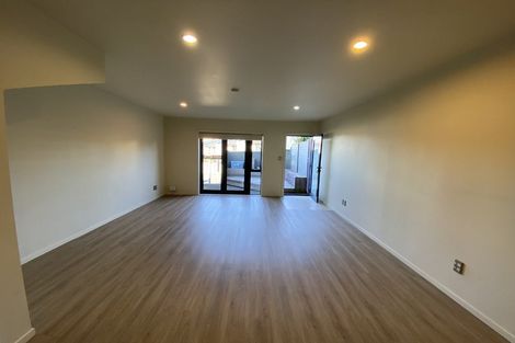 Photo of property in Greenwich Apartments, 16/3 Burton Street, Grafton, Auckland, 1010