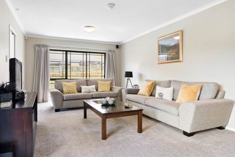 Photo of property in 6 Syracuse Place, Albany, Auckland, 0632