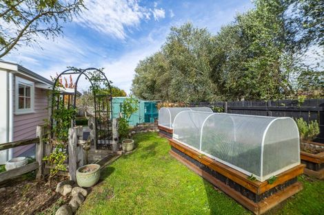 Photo of property in 10 Cotter Street, Greytown, 5712