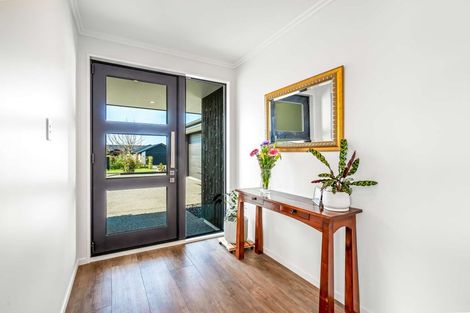 Photo of property in 54 The Esplanade, Pegasus, 7612