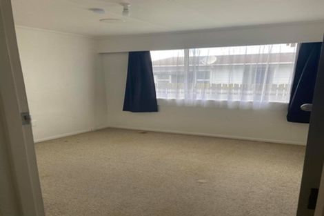 Photo of property in 47 Kimberley Grove, Westbrook, Palmerston North, 4412