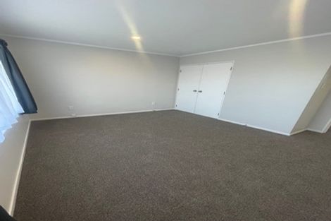 Photo of property in 1/8 Darlington Place, Glendene, Auckland, 0602