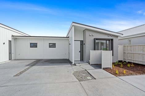 Photo of property in 8 Te Awapu Crescent, Takanini, 2112