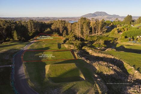 Photo of property in 24 Willow Lane, Acacia Bay, 3385