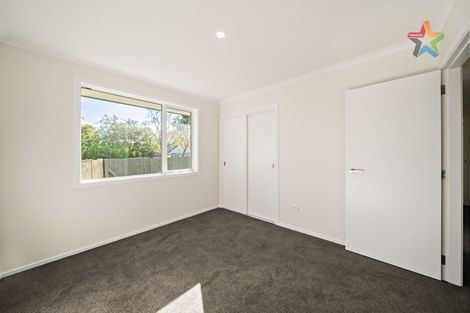 Photo of property in 298a Stokes Valley Road, Stokes Valley, Lower Hutt, 5019