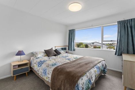 Photo of property in 14 Kempton Place, Richmond Heights, Taupo, 3330