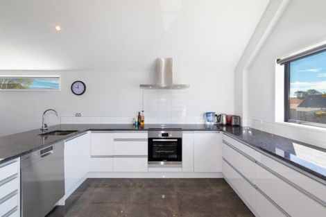 Photo of property in 13 Sherborne Street, St Albans, Christchurch, 8014