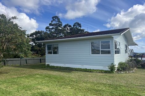 Photo of property in 358 Cable Bay Block Road, Cable Bay, 0420