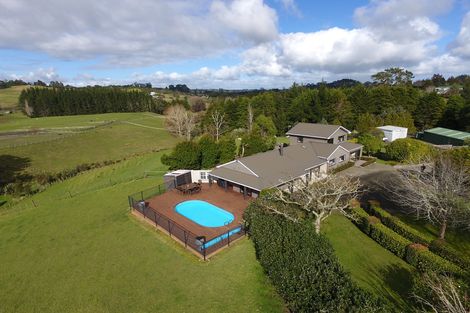 Photo of property in 56 Monowai Road, Wainui, Silverdale, 0994