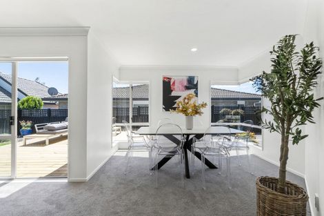 Photo of property in 3/116 Meadowland Drive, Somerville, Auckland, 2014