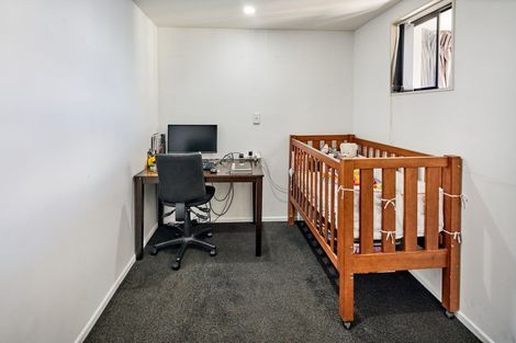 Photo of property in Terrace Garden Apartments, 13d/120 The Terrace, Wellington Central, Wellington, 6011