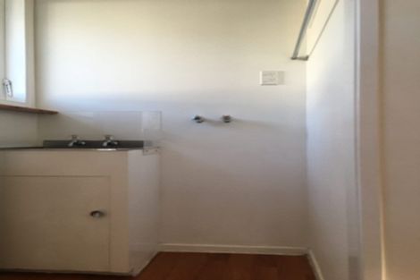 Photo of property in 122 Kings Crescent, Hutt Central, Lower Hutt, 5010