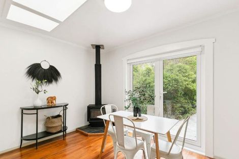 Photo of property in 27 Hathaway Avenue, Karori, Wellington, 6012