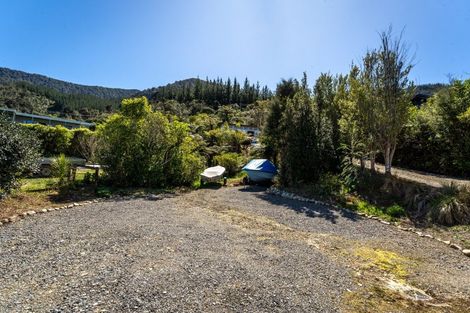 Photo of property in 7102 Kenepuru Road, Raetihi, Picton, 7282