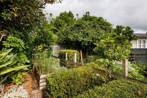 Photo of property in 7 Vernon Avenue, Takaro, Palmerston North, 4412