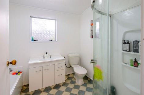 Photo of property in 10 Vincent Drive, Levin, 5510