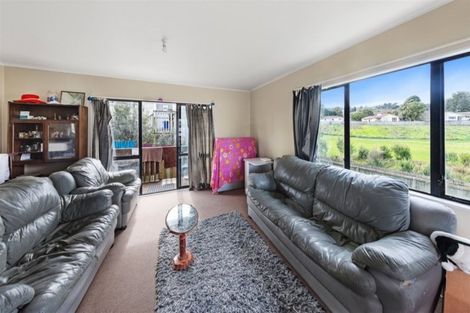 Photo of property in 1/11 Igloo Place, Red Hill, Papakura, 2110