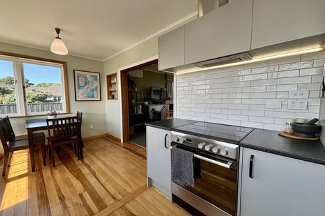 Photo of property in 25 Athlone Crescent, Boulcott, Lower Hutt, 5011