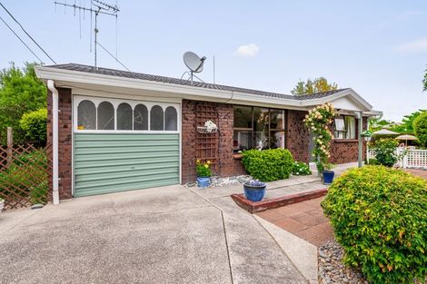 Photo of property in 15 Verel Street, Fairfield, Hamilton, 3214