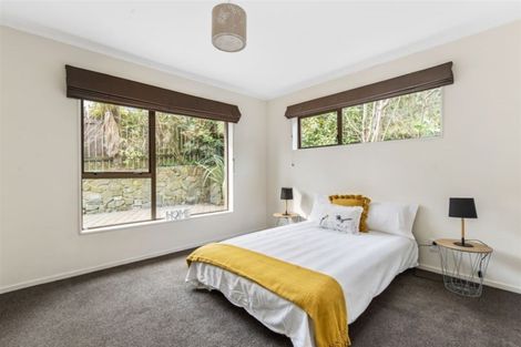 Photo of property in 112 Mark Avenue, Grenada Village, Wellington, 6037