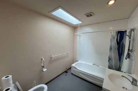 Photo of property in 24 Lawrence Street, Newtown, Wellington, 6021