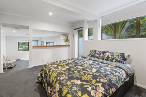 Photo of property in 956 Beach Road, Torbay, Auckland, 0630