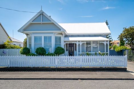 Photo of property in 12 Meeanee Quay, Westshore, Napier, 4110
