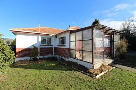 Photo of property in 1 Price Street, Waimate, 7924