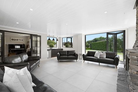 Photo of property in 27 Nielsen Gardens, Rototuna, Hamilton, 3210