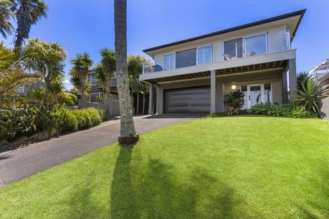 Photo of property in 1/51 Seaview Road, Castor Bay, Auckland, 0620
