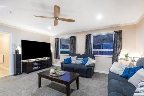 Photo of property in 675 Coast Road, Wainuiomata Coast, Wainuiomata, 5373