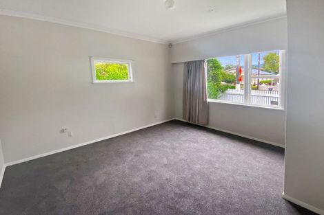 Photo of property in 4 Mahoe Street, Eastbourne, Lower Hutt, 5013