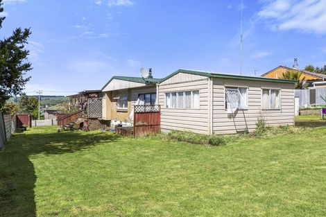 Photo of property in 19 Leslie Avenue, Western Heights, Rotorua, 3015