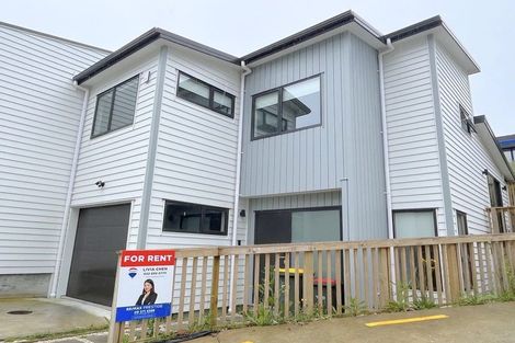 Photo of property in 40 Korokio Lane, Henderson, Auckland, 0612