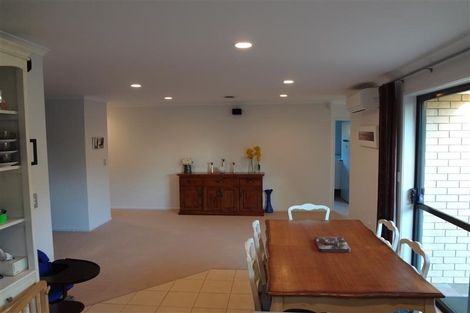 Photo of property in 6 George Deane Place, Greenhithe, Auckland, 0632