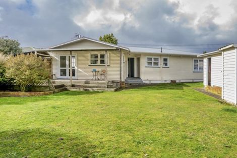 Photo of property in 21 Freyberg Street, Levin, 5510