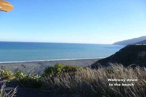 Photo of property in 52 Western Lake Road, Western Lake, Featherston, 5773