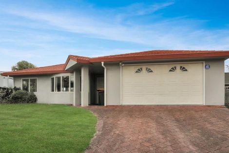 Photo of property in 39 Hastings Place, Hamilton Lake, Hamilton, 3204