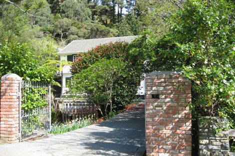 Photo of property in 94 Norton Park Grove, Waterloo, Lower Hutt, 5011