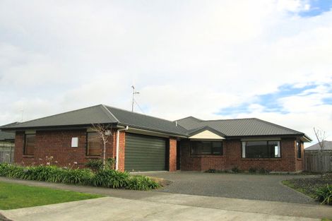 Photo of property in 7 Sycamore Crescent, Fitzherbert, Palmerston North, 4410