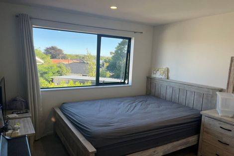 Photo of property in 5d Sorrel Crescent, Bucklands Beach, Auckland, 2012