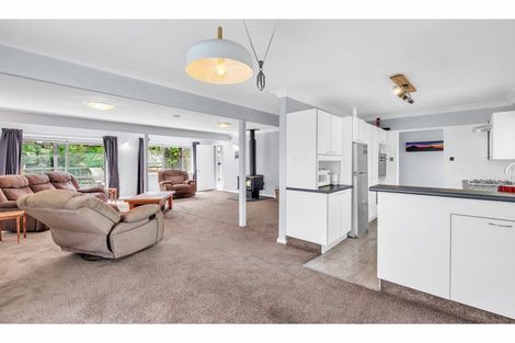 Photo of property in 12 Gibbs Drive, Woodend, 7610