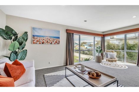 Photo of property in 21 Tonks Street, North New Brighton, Christchurch, 8083