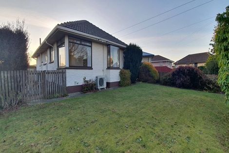 Photo of property in 12 Wingate Street, Redwood, Christchurch, 8051