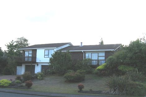 Photo of property in 2/179 Wiseley Road, West Harbour, Auckland, 0618