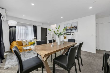 Photo of property in 84b Hutchinsons Road, Bucklands Beach, Auckland, 2014