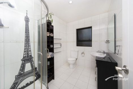 Photo of property in 42a William Souter Street, Forrest Hill, Auckland, 0620